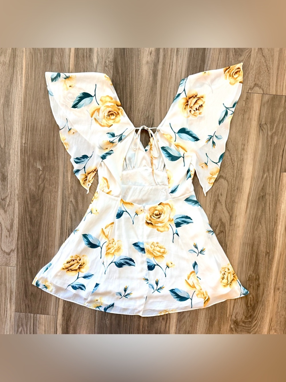 Forever 21 Yellow Rose Mini Dress Size M - Picture 4 of 7